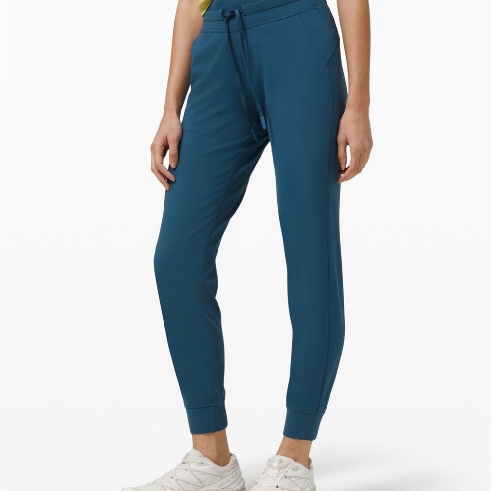 Like New Lululemon Ready to Rulu Jogger